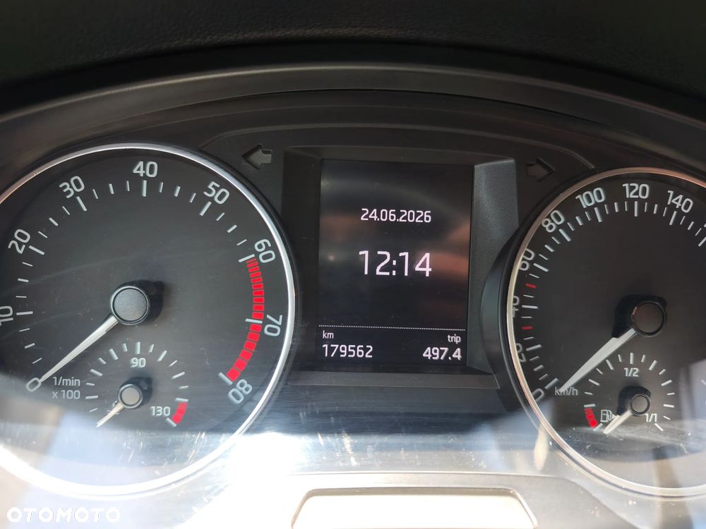 Skoda RAPID 1.2 TSI Ambition - 13