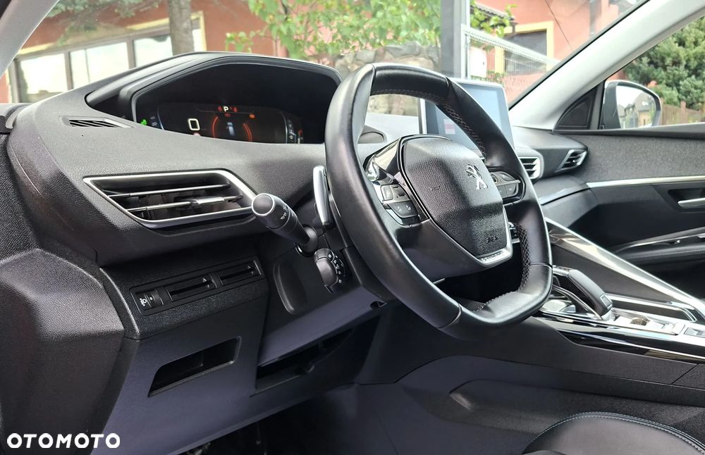 Peugeot 3008 PureTech 130 Stop & Start GPF EAT8 Roadtrip - 27