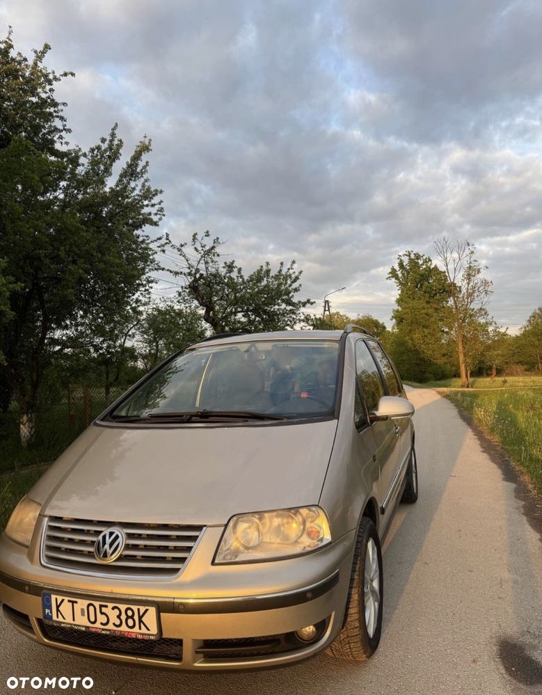 Volkswagen Sharan - 10