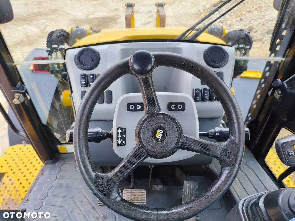 Caterpillar 444F2 - 9