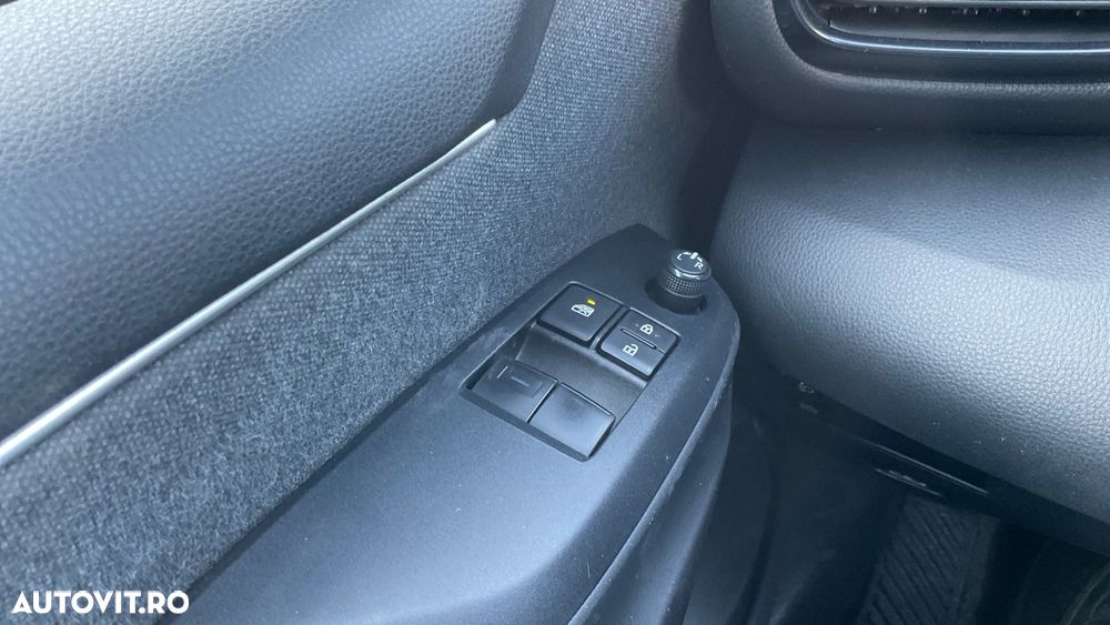 Toyota Yaris 116 1.5 VVT-i Business Edition - 31