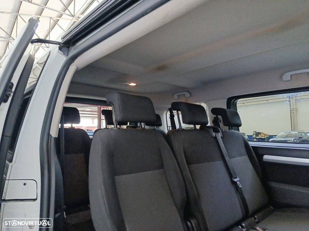 Peugeot Traveller 1.5 BlueHDi L2H1 Standard - 10