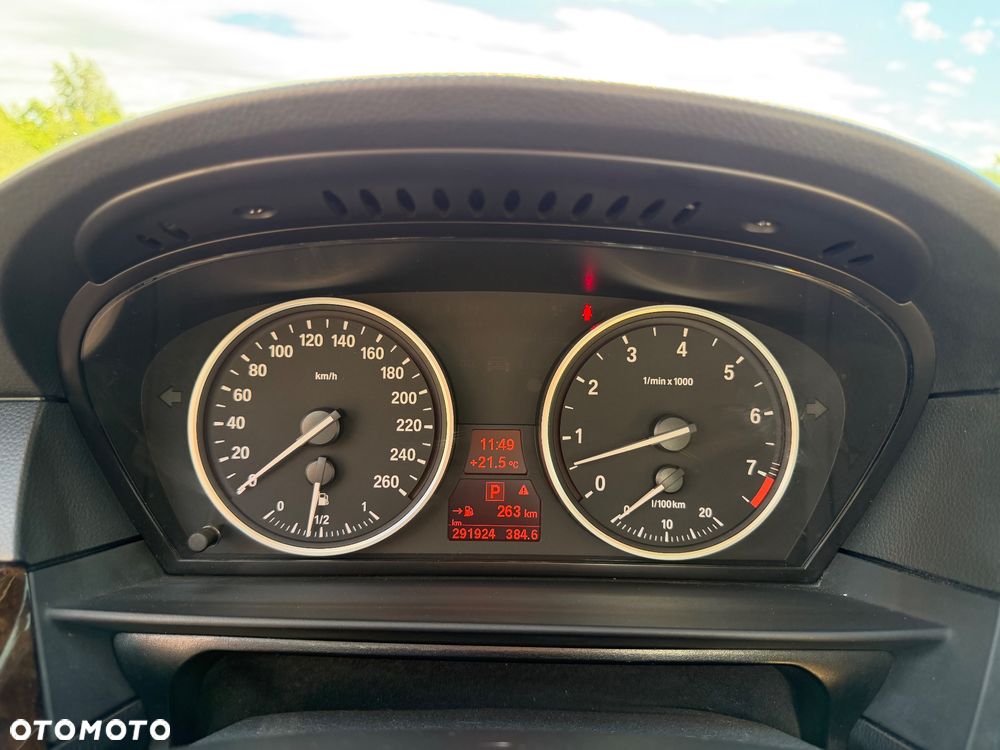 BMW Seria 5 530i - 14