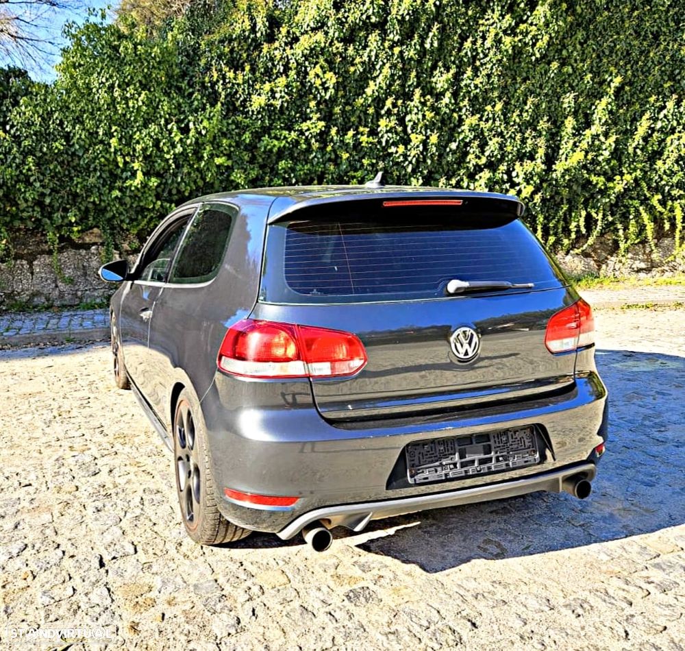 VW Golf - 4