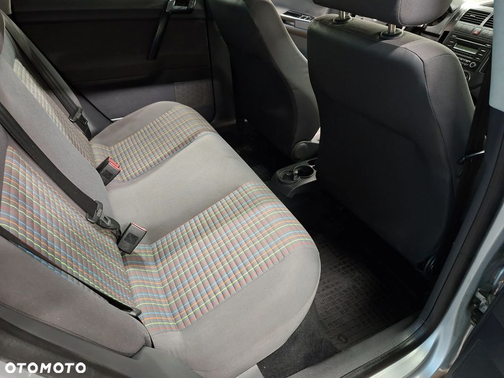 Volkswagen Polo - 9