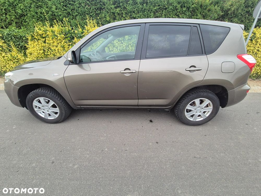 Toyota RAV4 2.2 D-CAT 2010 - 6