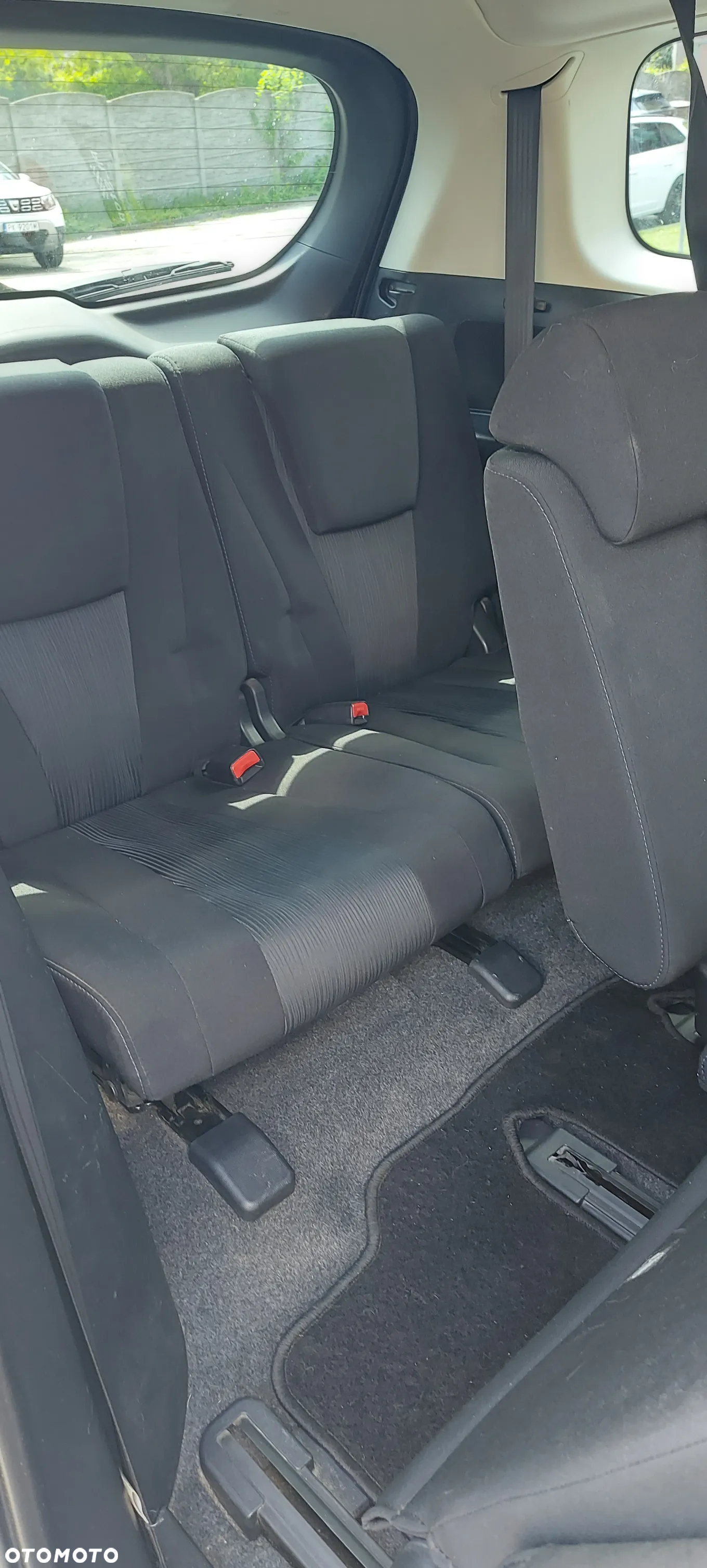 Mazda 5 - 25