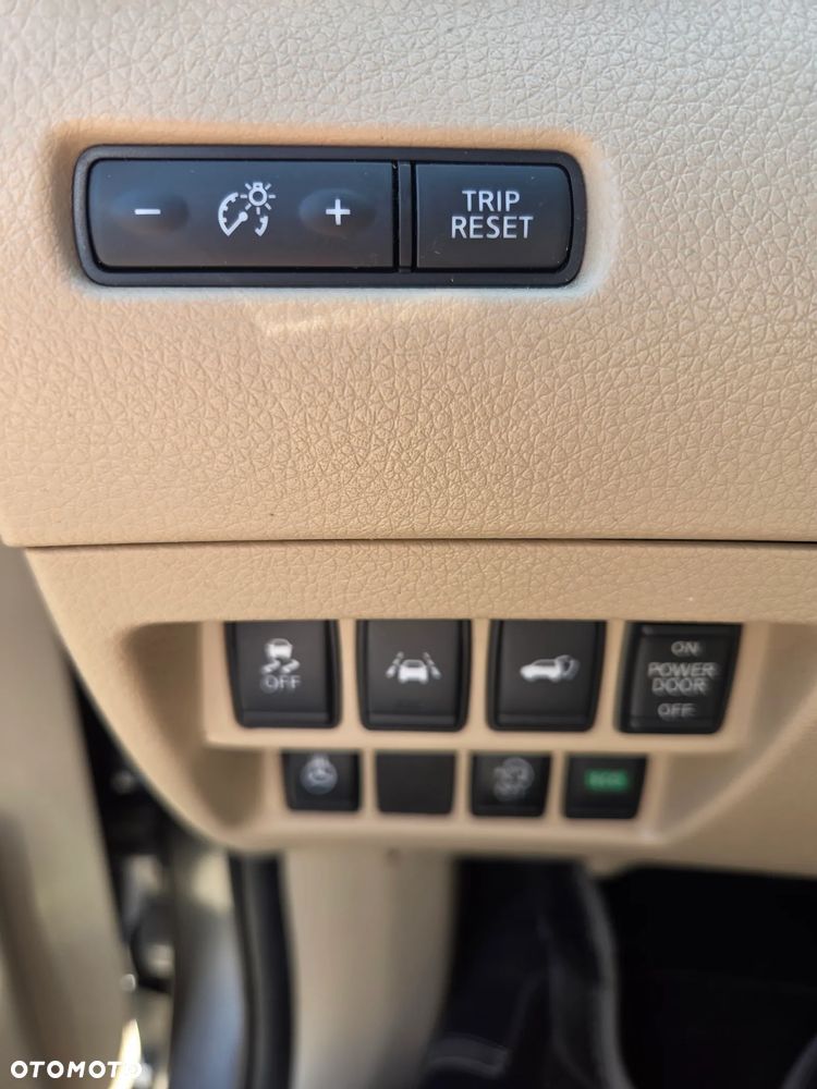 Nissan X-Trail 1.3 DIG-T Tekna 2WD DCT - 26