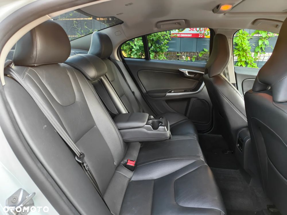 Volvo S60 T5 Drive-E Summum - 20