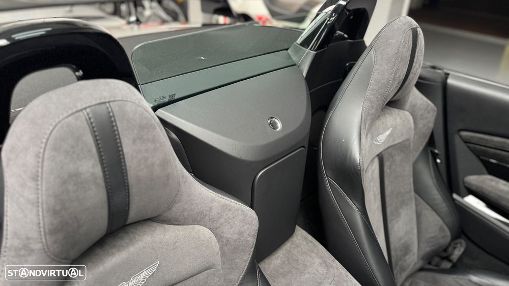 Aston Martin Vantage Roadster V8 F1 Edition - 26