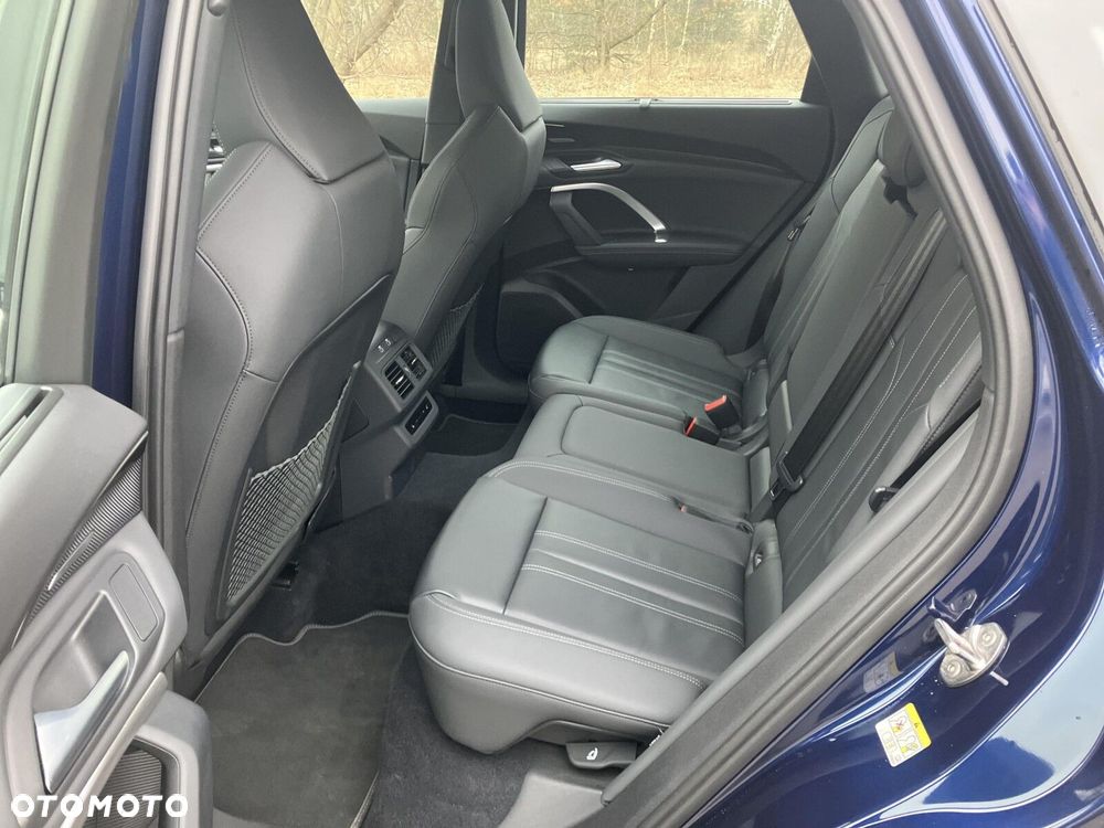 Audi Q5 Sportback - 25