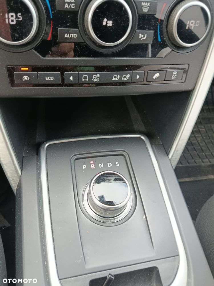 Land Rover Discovery Sport 2.0 TD4 HSE Luxury - 9