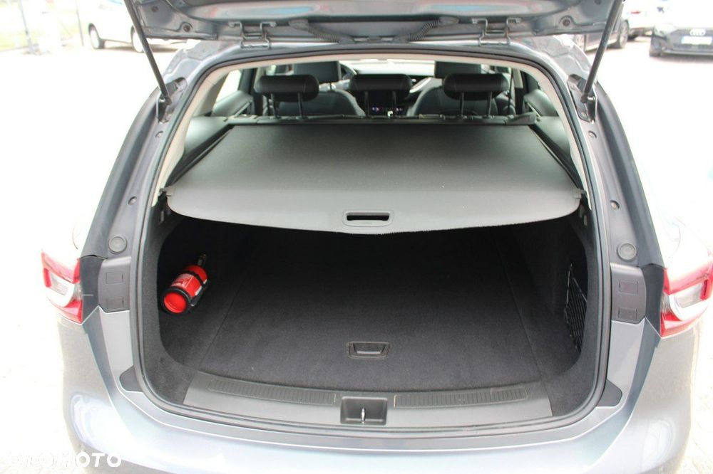 Opel Insignia - 12