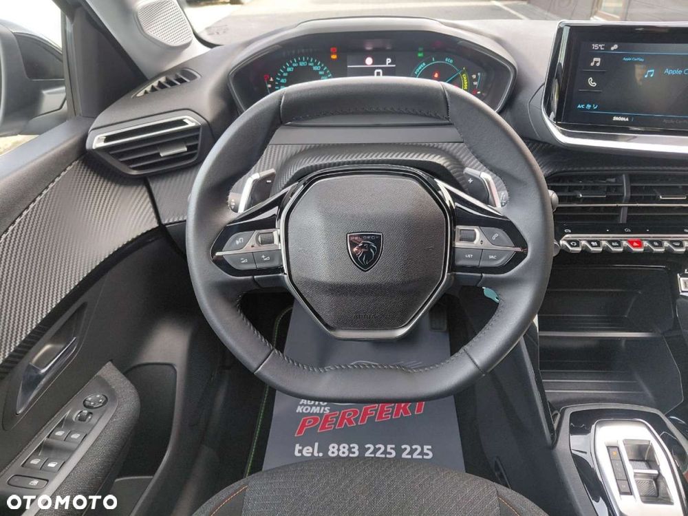 Peugeot 208 - 23