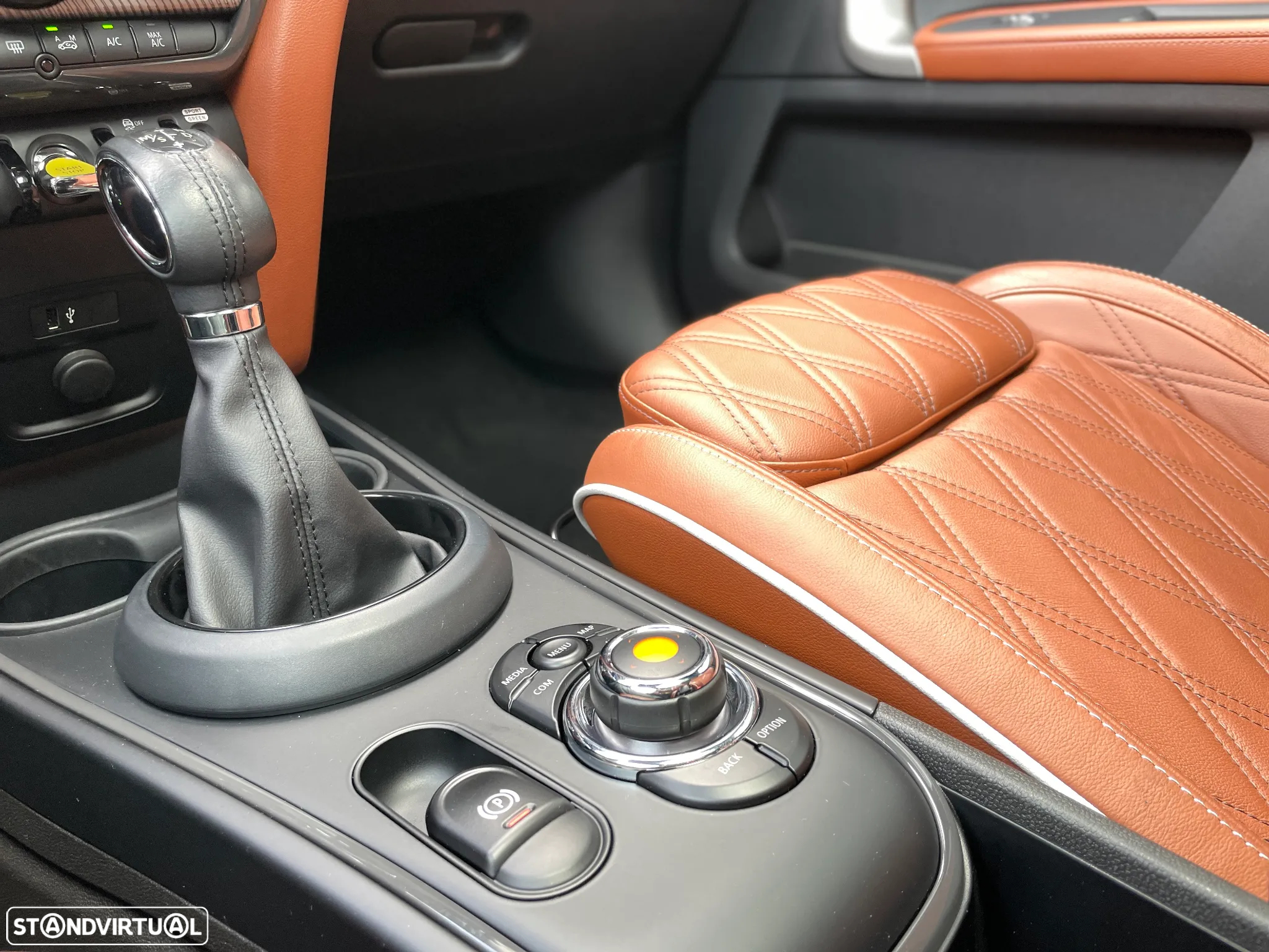 MINI Countryman Cooper SE ALL4 Auto - 26