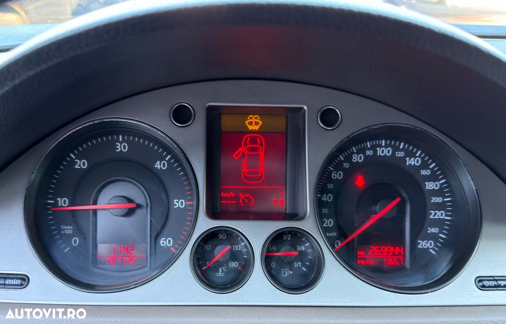 Volkswagen Passat Variant 1.9 TDI Individual - 14