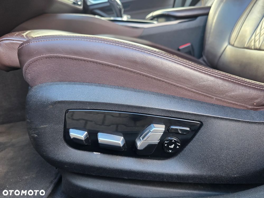 BMW Seria 5 520d Luxury Line - 8