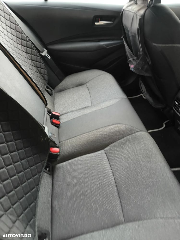 Toyota Corolla 1.8 HSD Business - 16