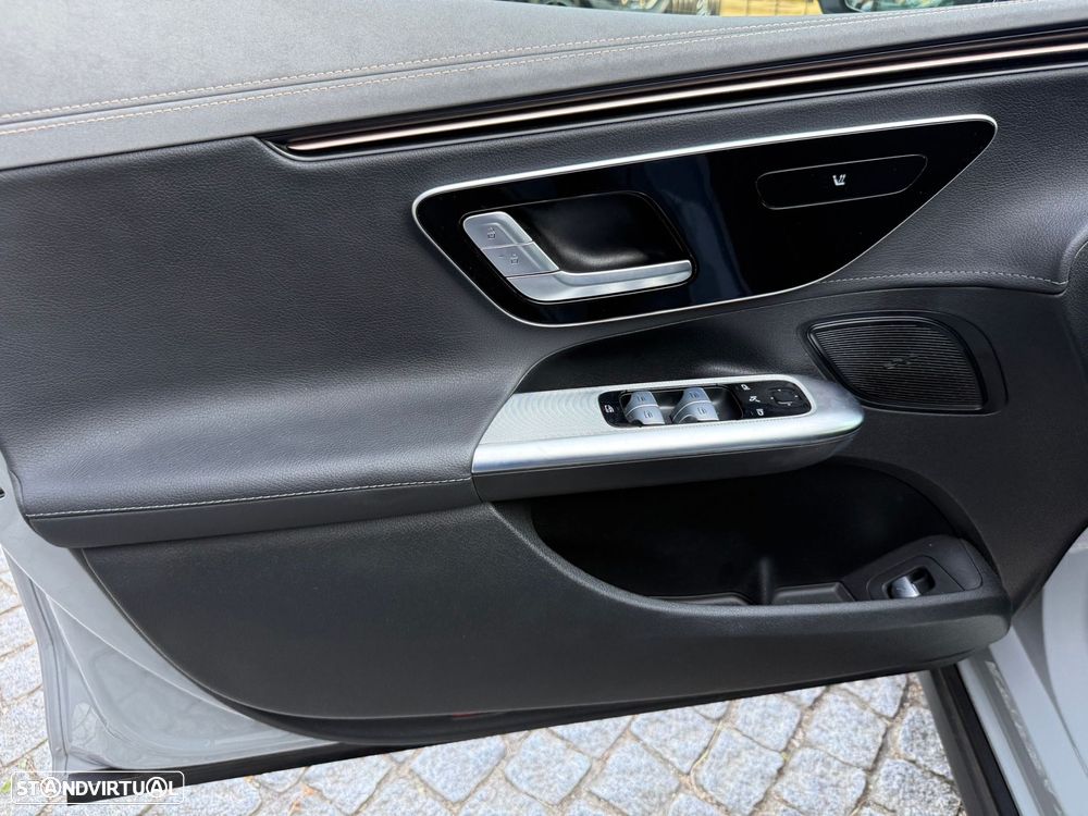 Mercedes-Benz EQE - 22