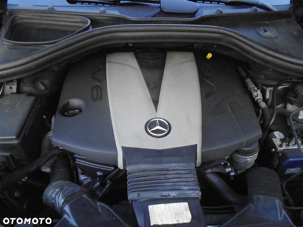 Mercedes-Benz ML 350 BlueTEC 4-Matic - 21