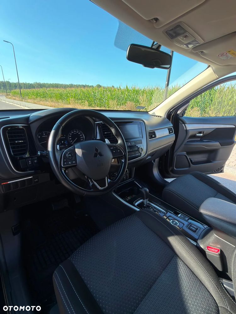 Mitsubishi Outlander 2.2 DID Intense + 4WD - 12