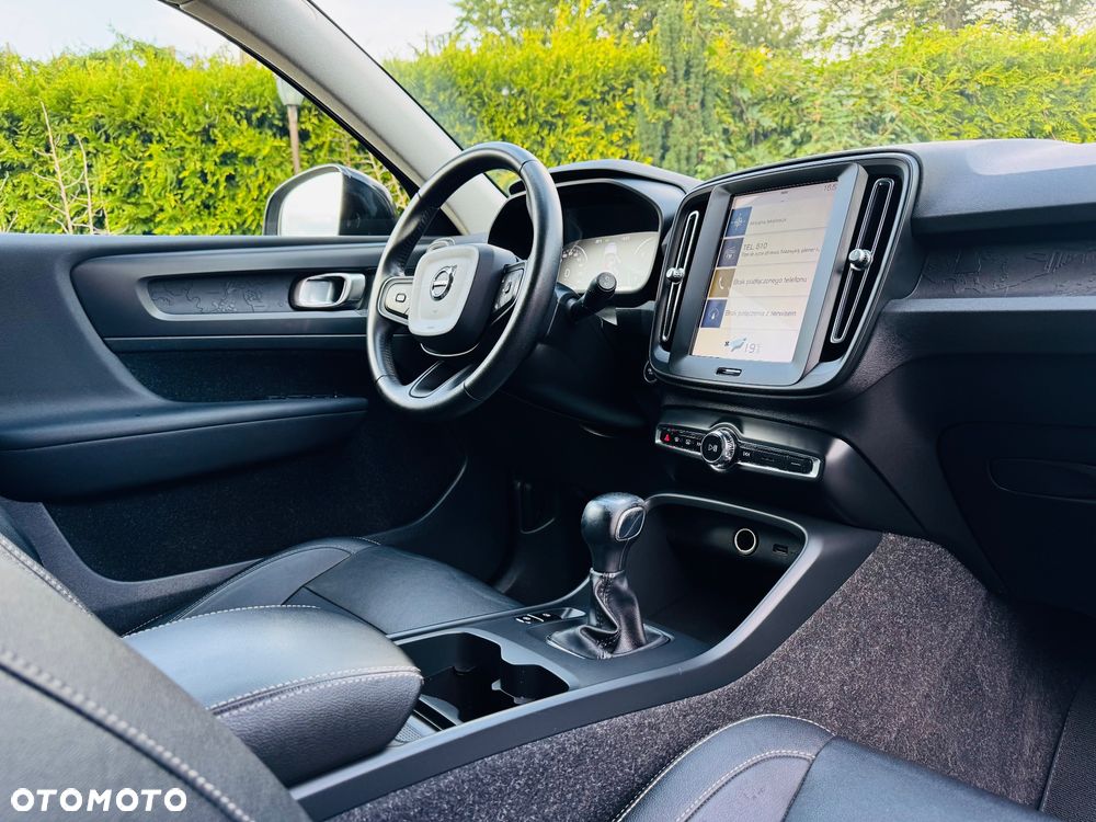 Volvo XC 40 D3 Momentum Pro - 37