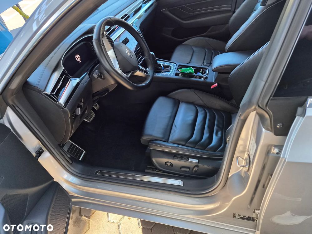 Volkswagen Arteon 2.0 TDI SCR 4Motion DSG R-Line - 11