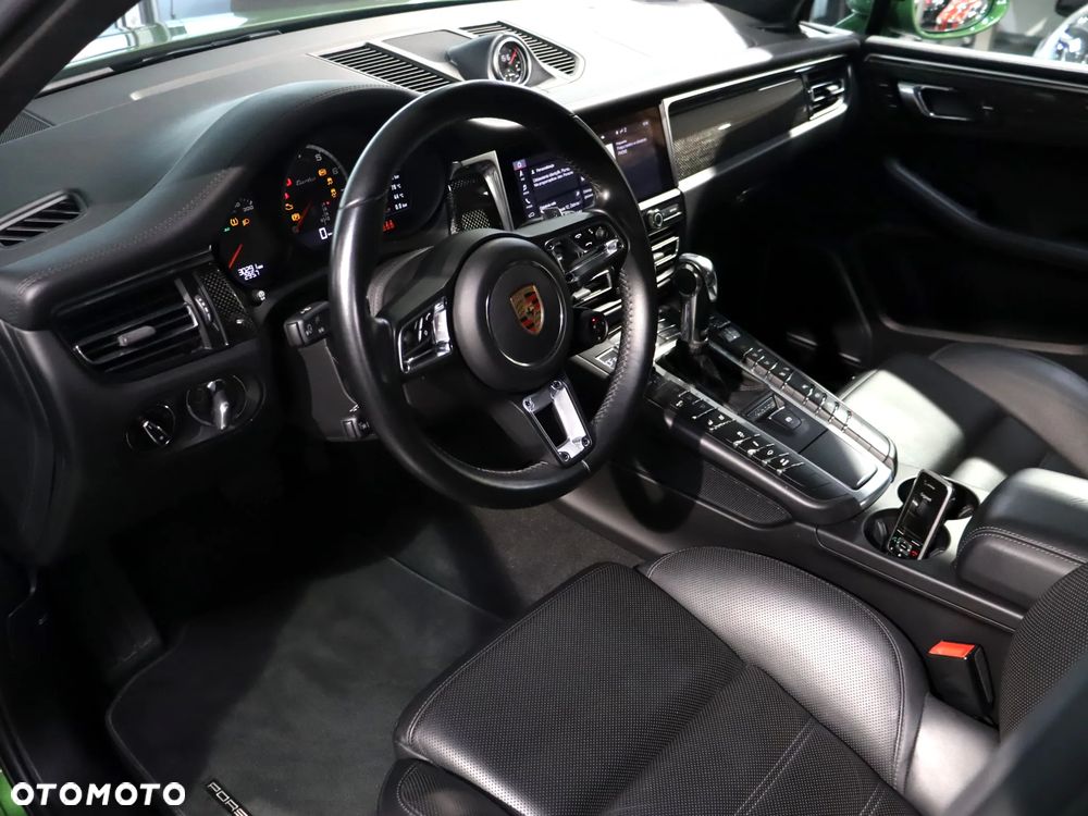 Porsche Macan Turbo - 15