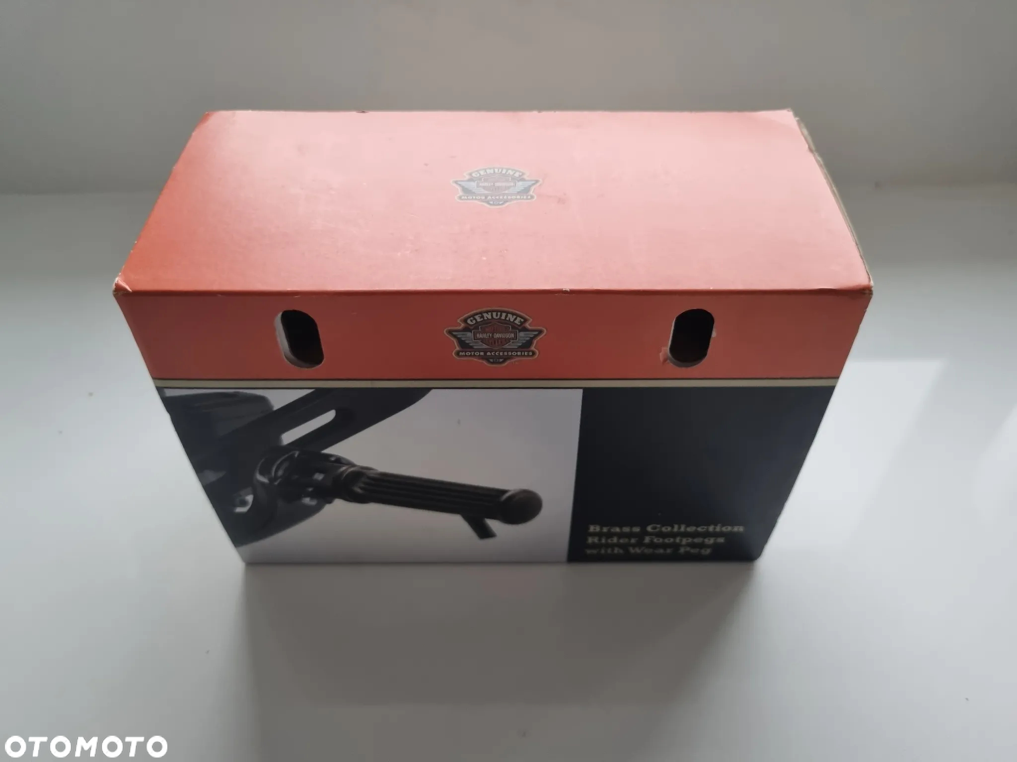 Harley Davidson Softail M8 Podnóżki Kierowcy 50500690 Brass - 2