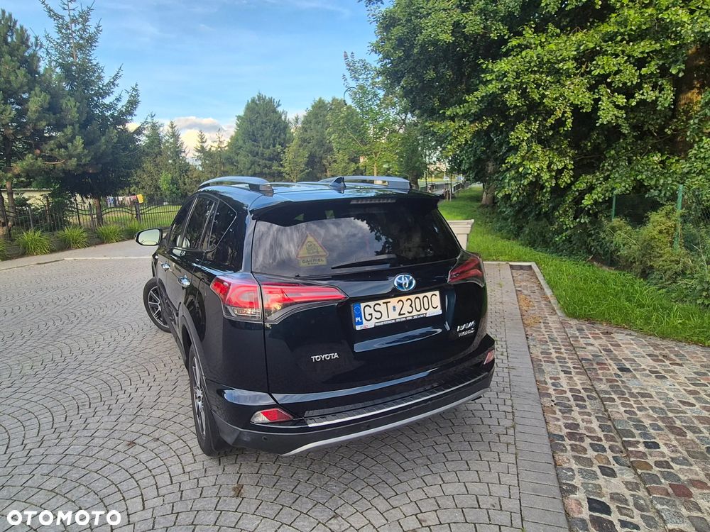 Toyota RAV4 - 10