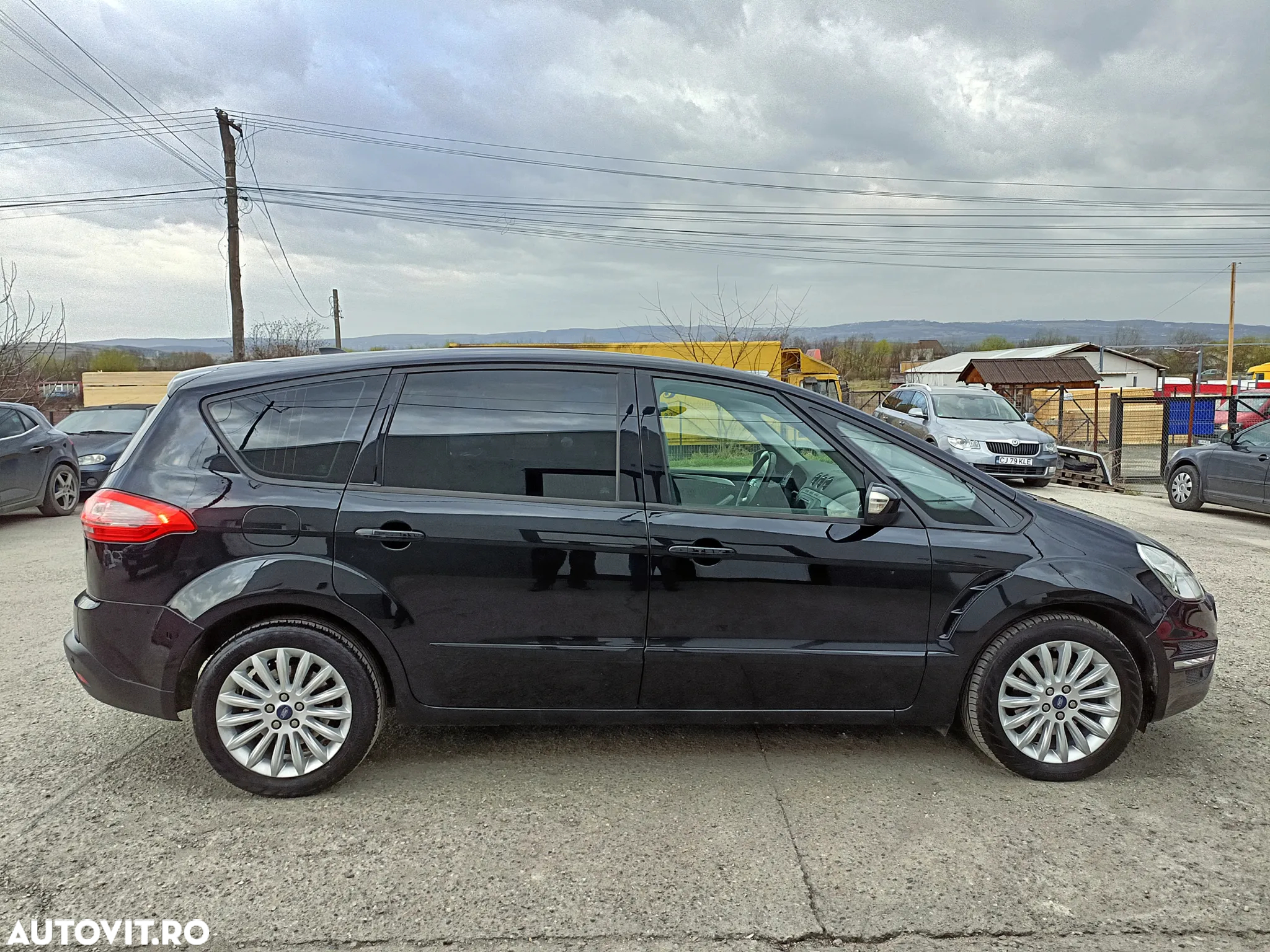 Ford S-Max 2.0 TDCi Trend - 11