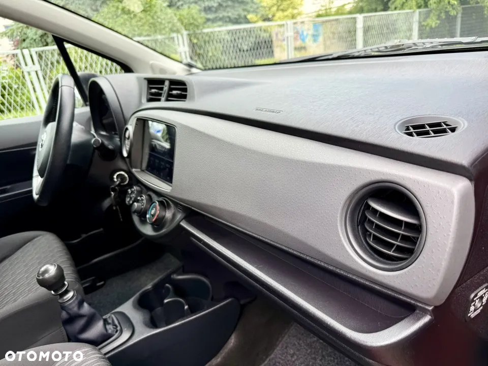 Toyota Yaris 1.33 Premium EU6 - 31