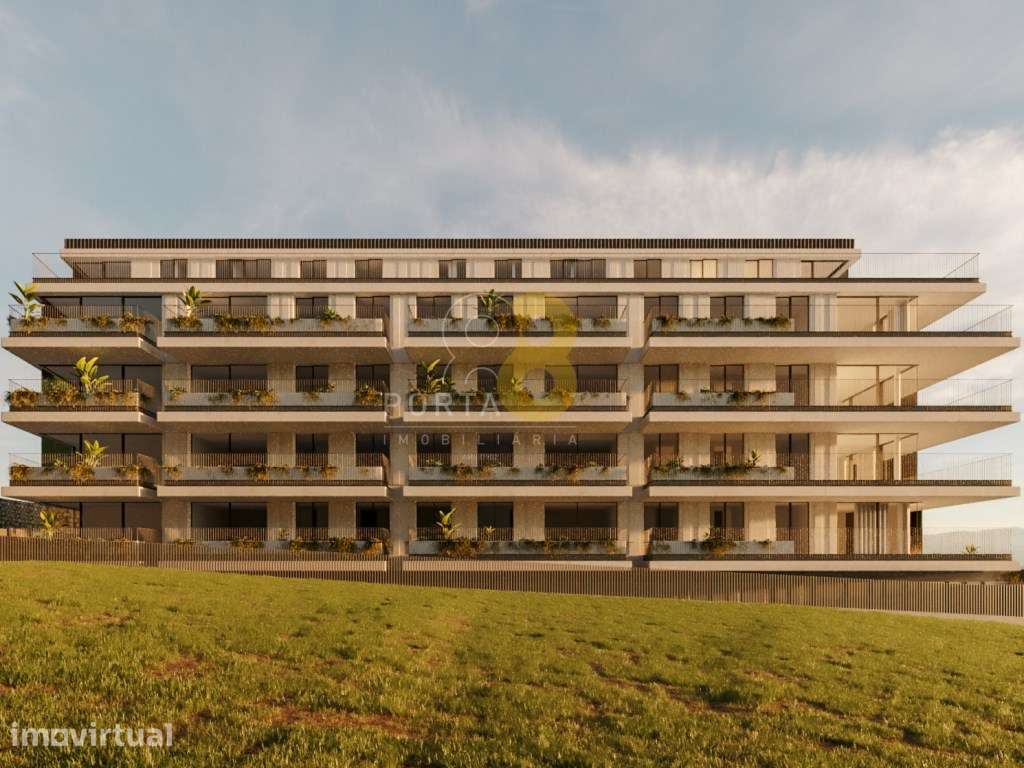 Apartamento T2 com Varanda e Vista Mar 1ª linha - Grande imagem: 4/21