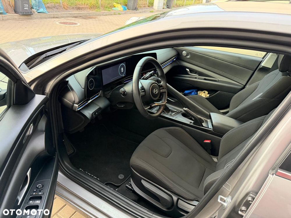 Hyundai Elantra 1.6 Smart - 7
