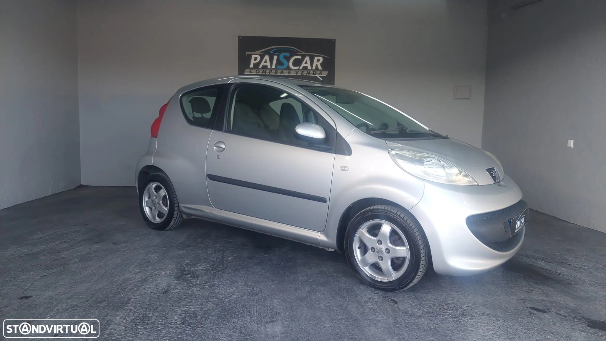 Peugeot 107 1.4 HDi Trendy - 2