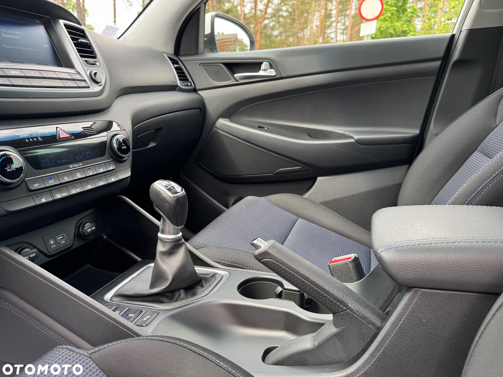 Hyundai Tucson 1.7 CRDI BlueDrive Style 2WD - 21