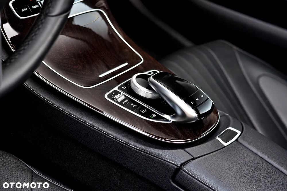 Mercedes-Benz CLS - 16
