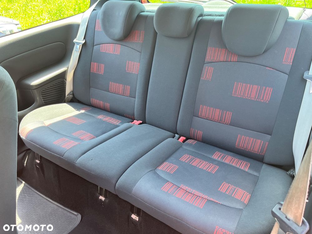 Renault Clio 1.2 16V Extreme - 9