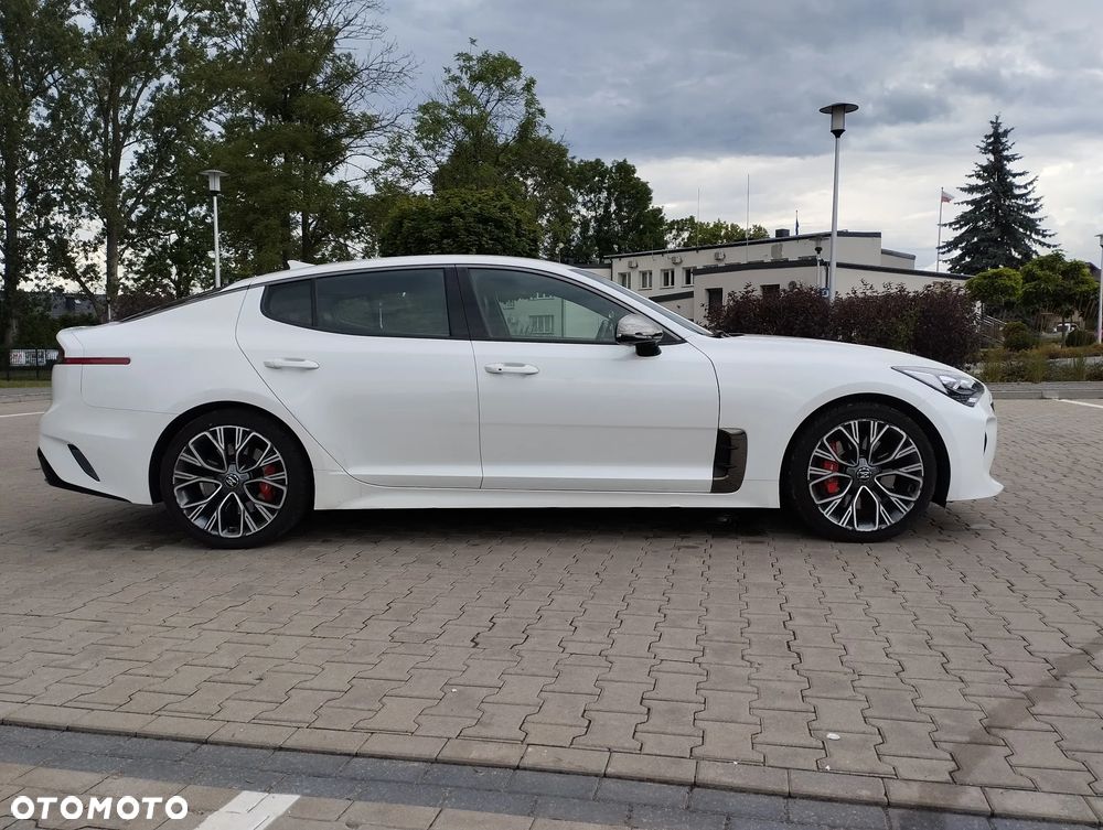 Kia Stinger 3.3 T-GDI V6 GT AWD - 13