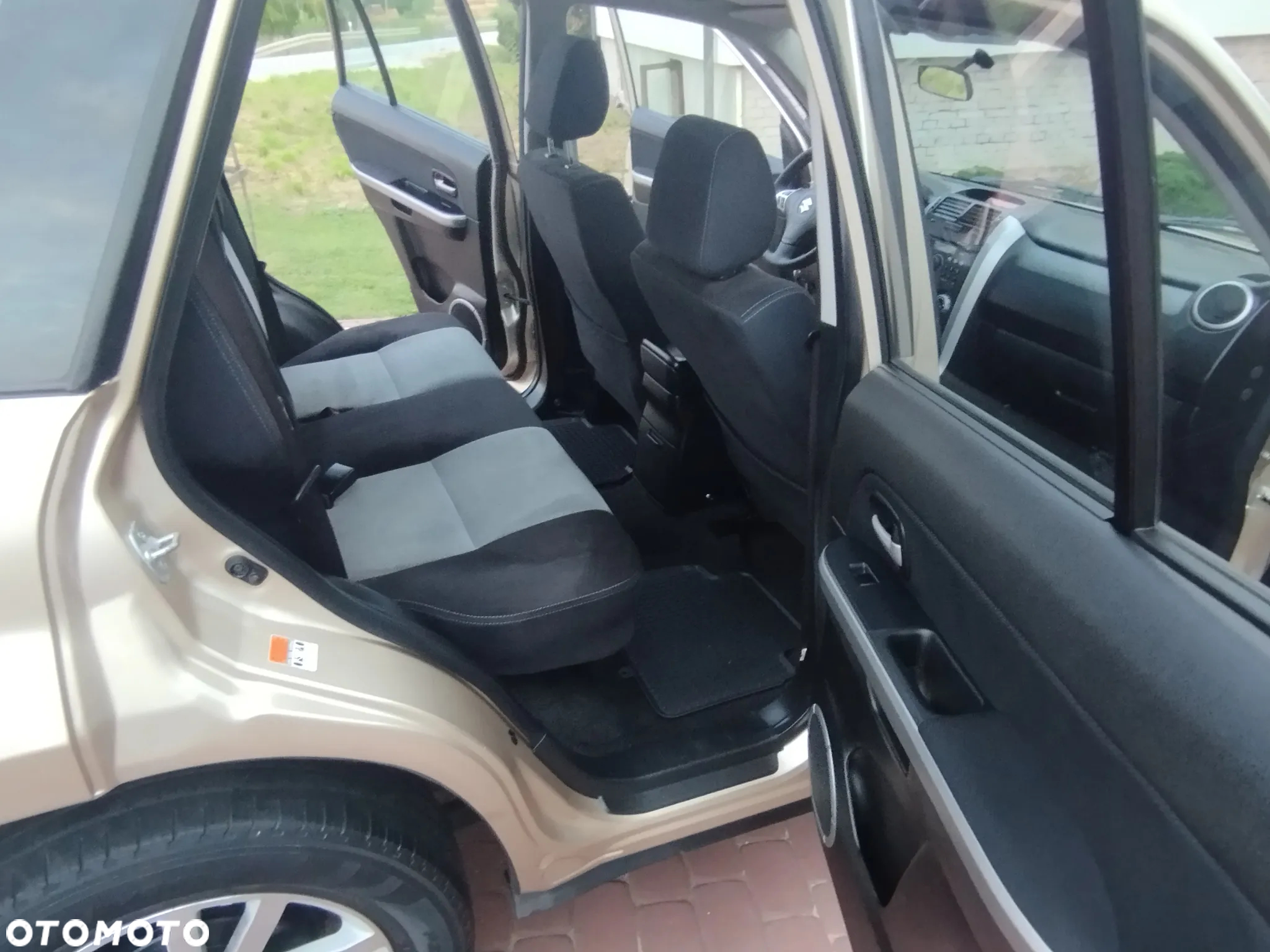 Suzuki Grand Vitara 2.0 Comfort Limited - 9