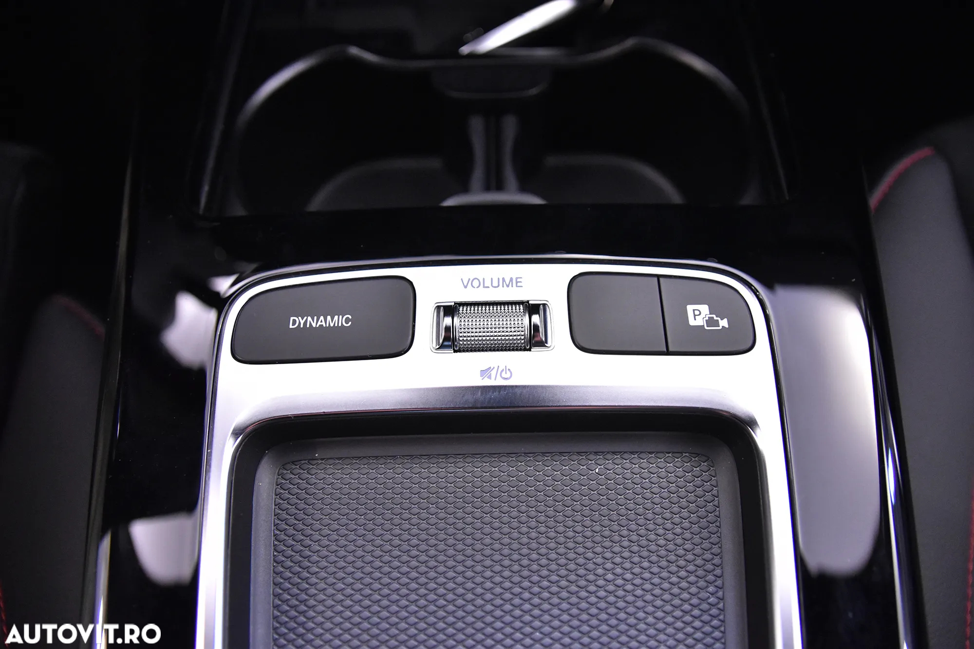 Mercedes-Benz CLA 200 7G-DCT AMG Line - 17