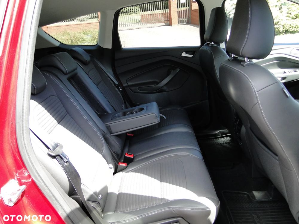 Ford Kuga 1.5 EcoBoost FWD Titanium - 28