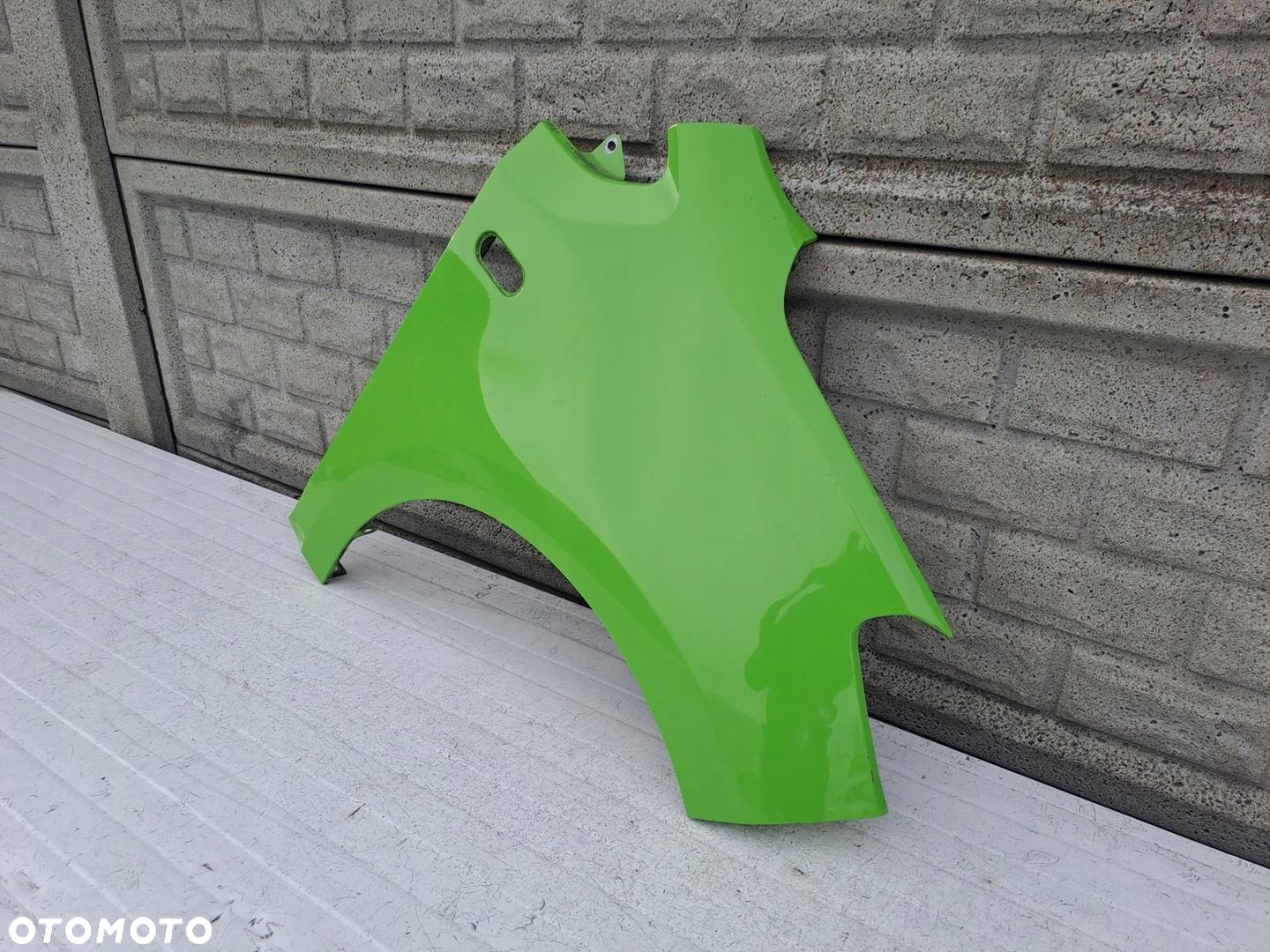 VW UP CITIGO SEAT MII 10-17 BŁOTNIK PRAWY PRZEDNI - 2