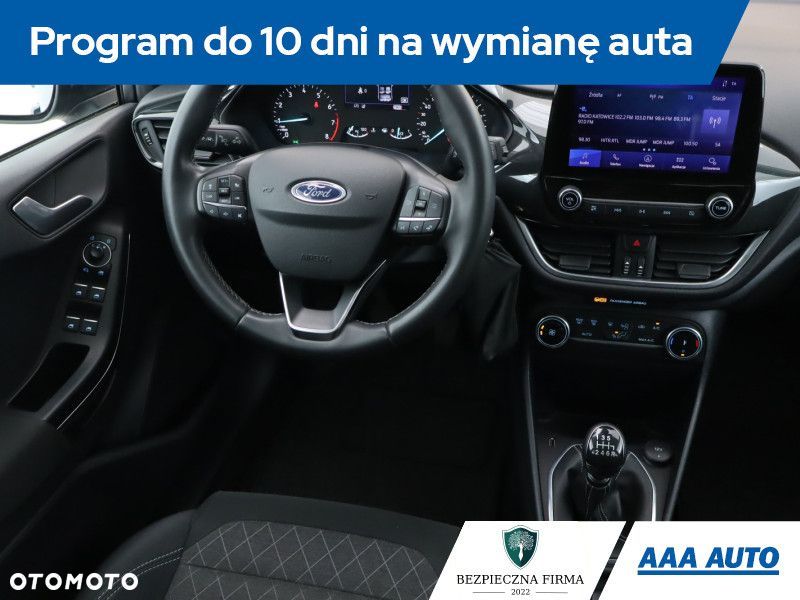 Ford Fiesta - 9