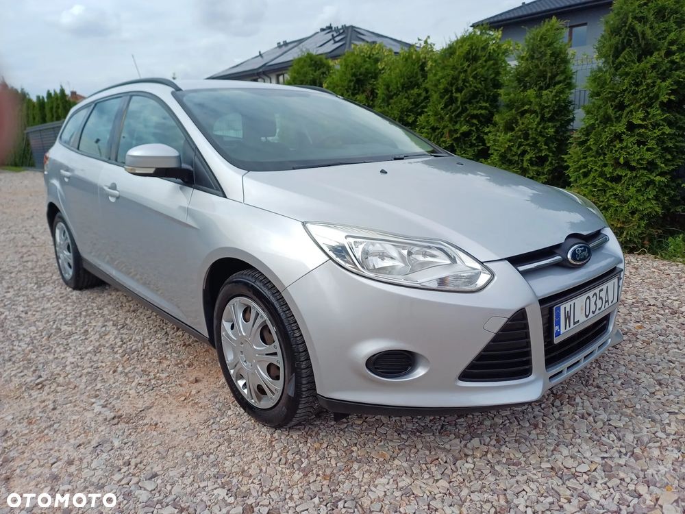 Ford Focus 1.6 Ambiente - 1