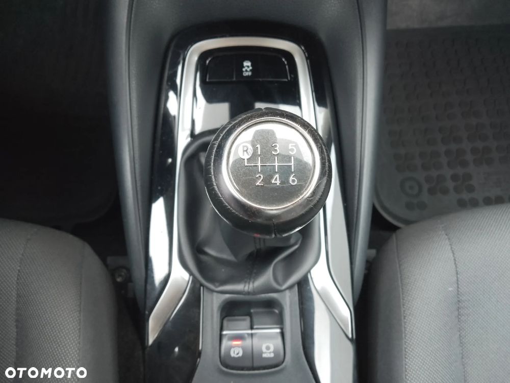 Toyota Corolla 1.5 Comfort - 22