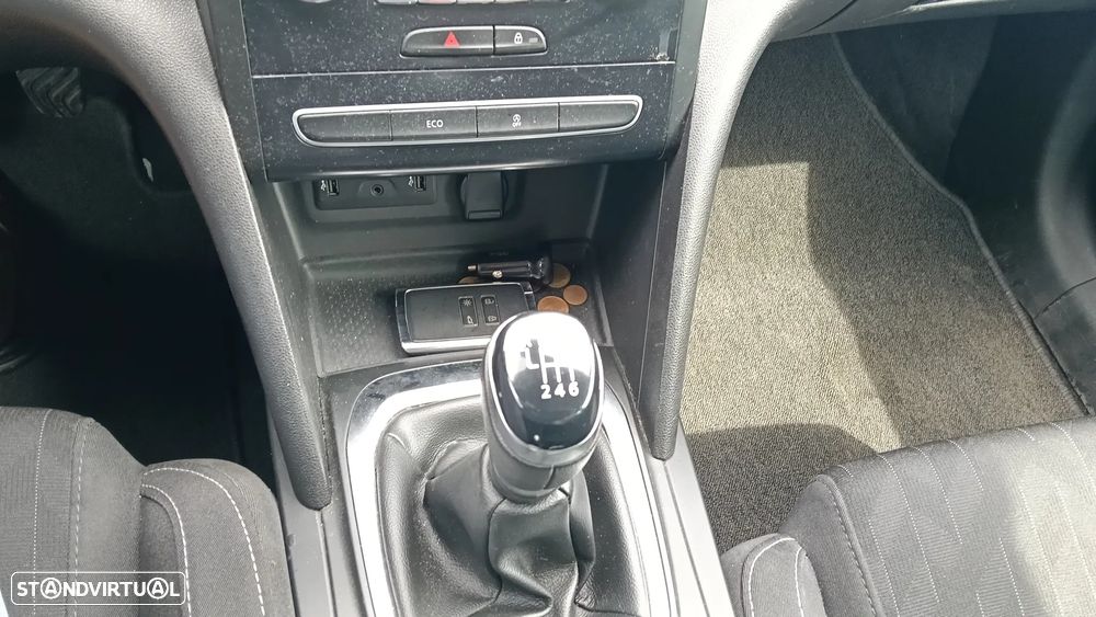 Renault Mégane 1.5 Blue dCi Limited - 13