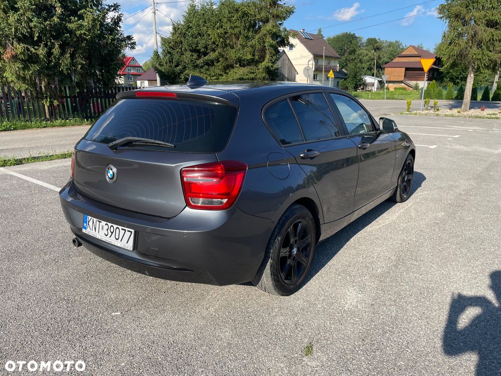 BMW Seria 1 118d Sport Line - 3