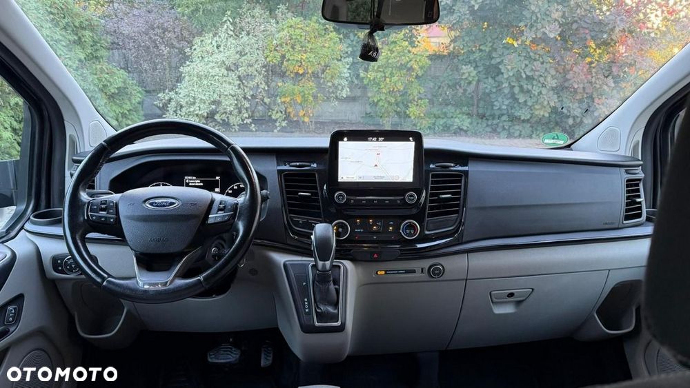 Ford Tourneo Custom - 5