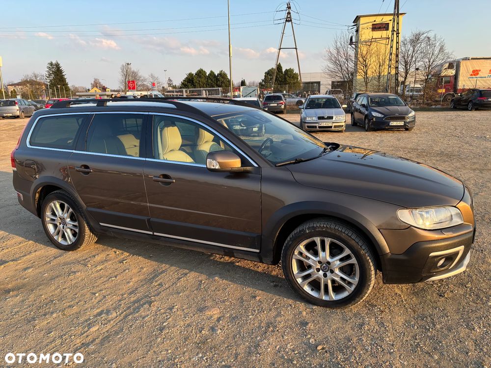 Volvo XC 70 D5 AWD Dynamic Summum - 3